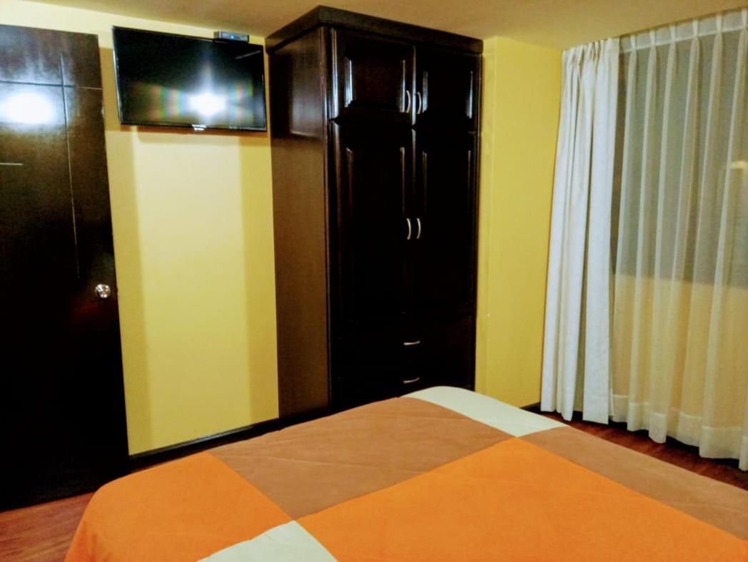 Casa De Huespedes Tu Parada En Cuenca Bagian luar foto