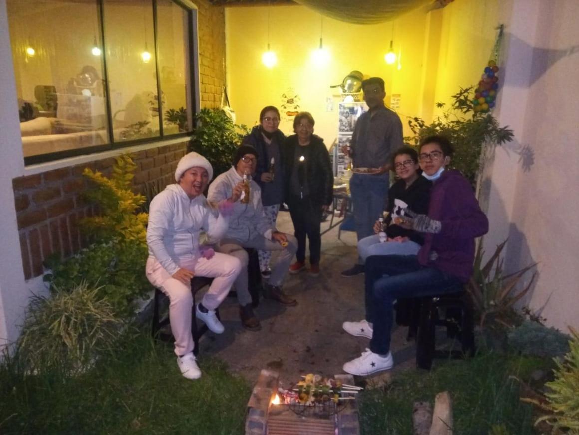 Casa De Huespedes Tu Parada En Cuenca Bagian luar foto