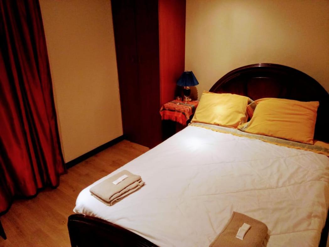 Casa De Huespedes Tu Parada En Cuenca Bagian luar foto